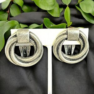 Vintage Designer Earrings Antique Silver Tone Knocker Style Clip On 6U